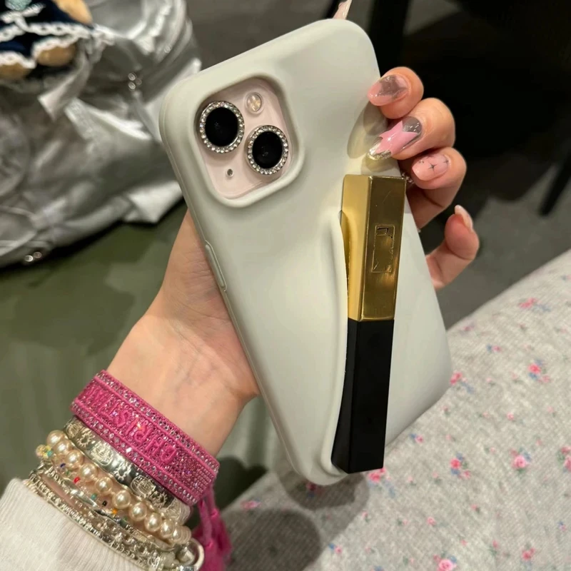 Błyszczyk do ust szminka balsa – Phone Cases Rhode recenzja i cena