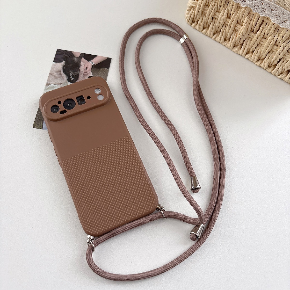 Etui na telefon z matowego TPU – Phone Cases With Loop recenzja i cena